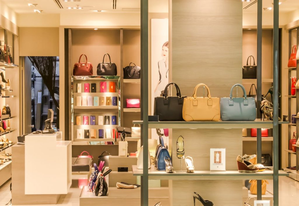 Renting Designer Handbags: A Fashion-Forward Business Idea